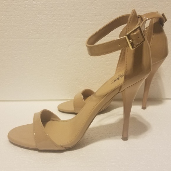 Classy and Sexy two strap sandals - Picture 2 of 5
